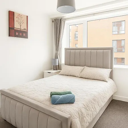 2 Bedroom 8 Near Centre, Free Parking * دبلن