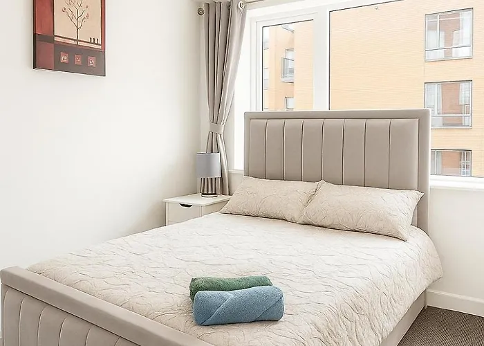 2 Bedroom 8 Near Centre, Free Parking * دبلن
